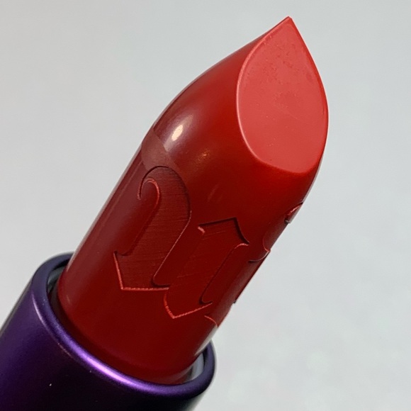 Urban Decay Bad Blood Matte Lipstick BNIB - Picture 6 of 7